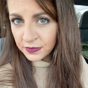 Meet your Posher, Alexandra